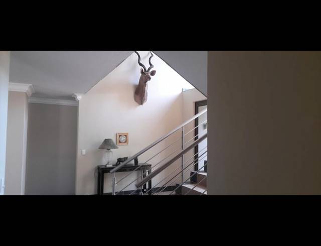 4 BEDROOM HOUSE FOR SALE IN SABLE HILLS